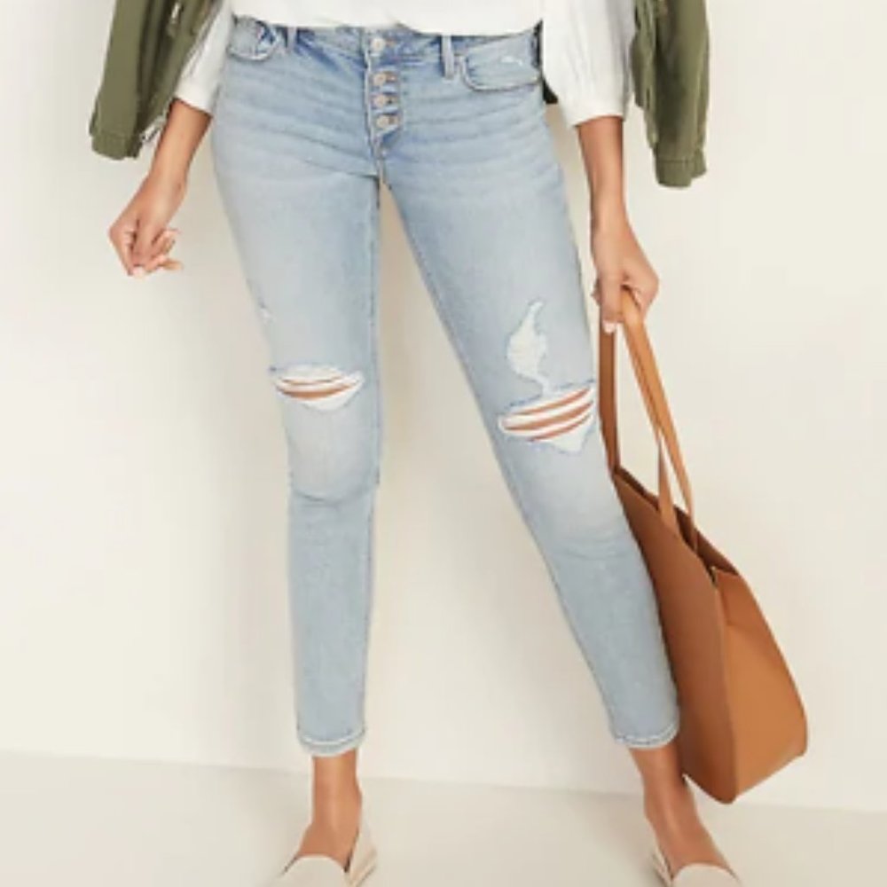 NWT Superstar Light Wash Distressed Ultra Skinny